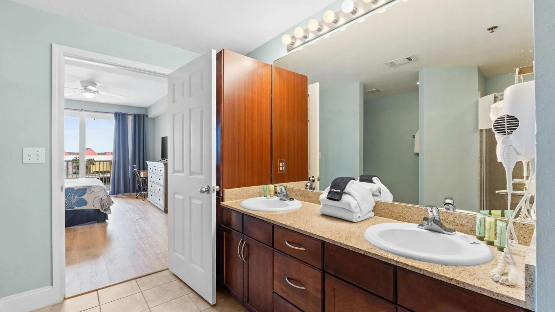 Laketown Wharf 0226 Panama City Beach Daire